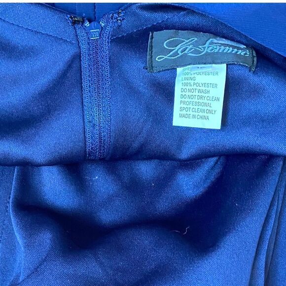 La Femme Short Sleeve Twist Knot A-Line Dress - Picture 9 of 10